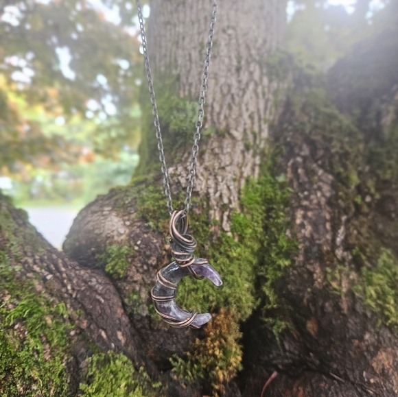 Sold****Wire wrapped amethyst copper pendant - hand made - Picture 3 of 4